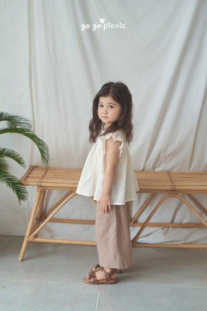 [PRE-ORDER] Colla Flared Pants