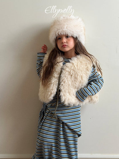 [PRE-ORDER] Fur Reversible Vest