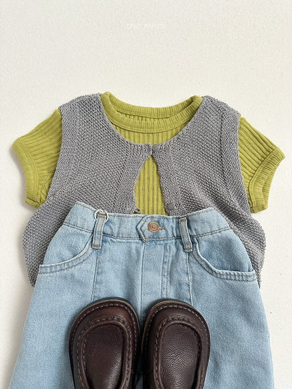 [PRE-ORDER] Button Sweater Vest