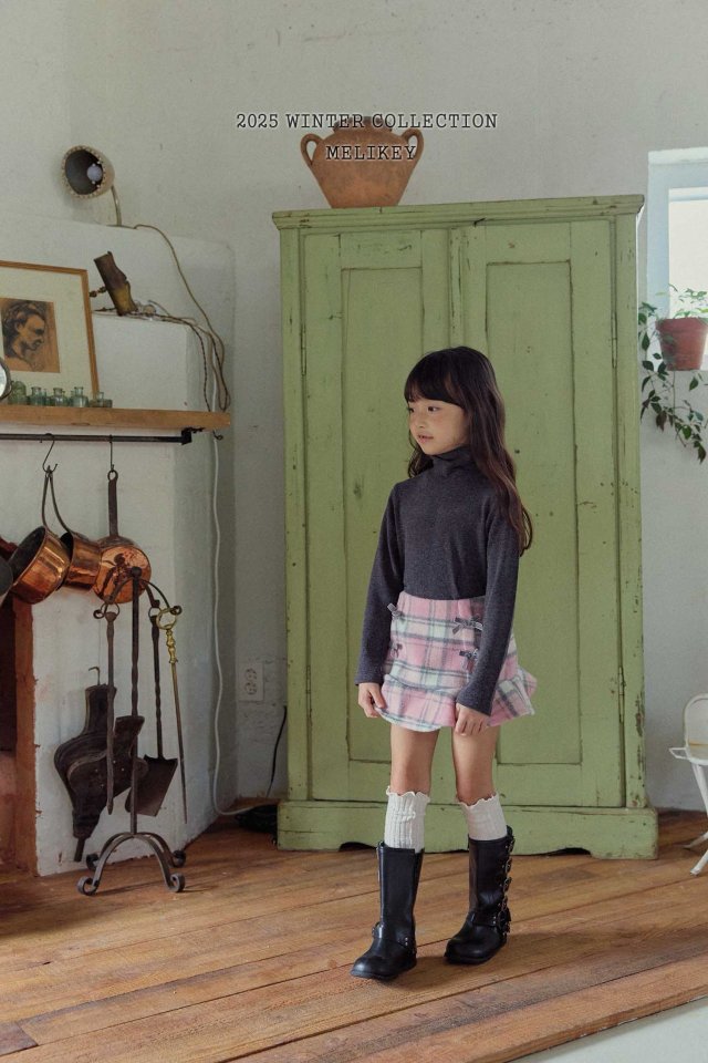 [PRE-ORDER] Long Socks