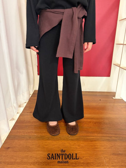 [PRE-ORDER] Soft Boot-Cut Pants (Mom Couple)
