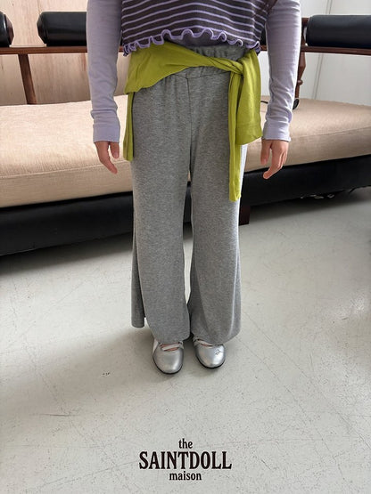 [PRE-ORDER] Soft Boot-Cut Pants (Mom Couple)