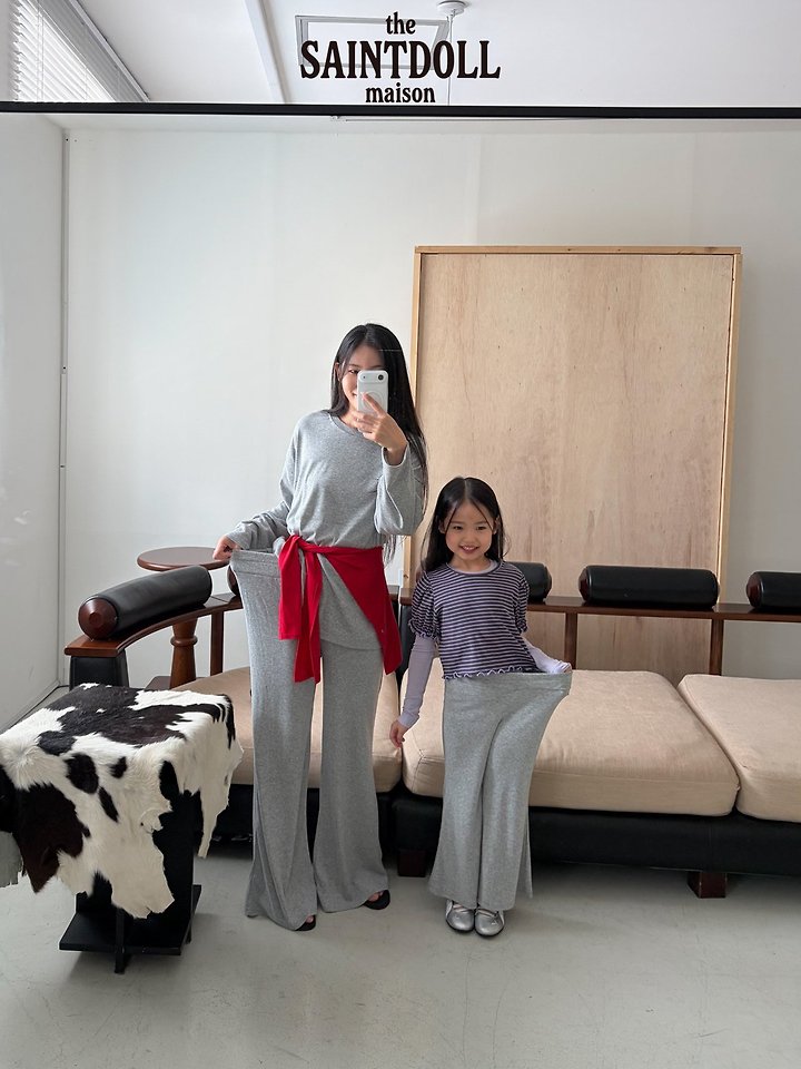 [PRE-ORDER] Soft Boot-Cut Pants (Mom Couple)