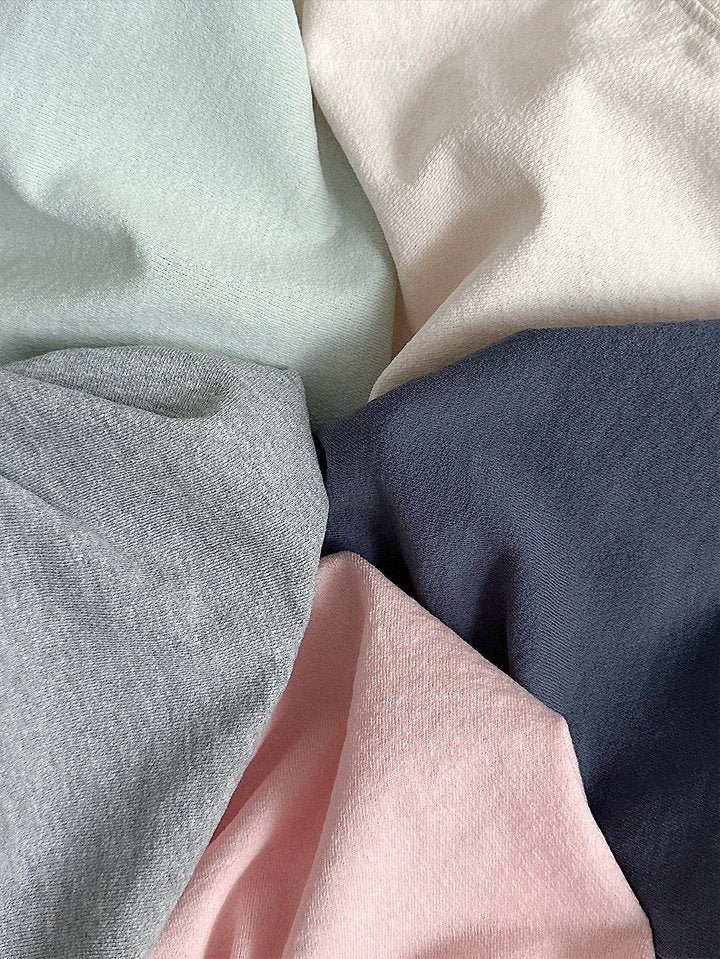 [PRE-ORDER] Crepe 3/4 Sleeve T-Shirts