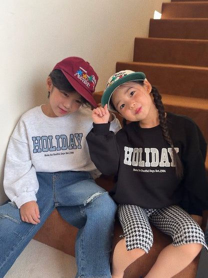 [PRE-ORDER] Holiday Sweatshirts (Mom Couple)