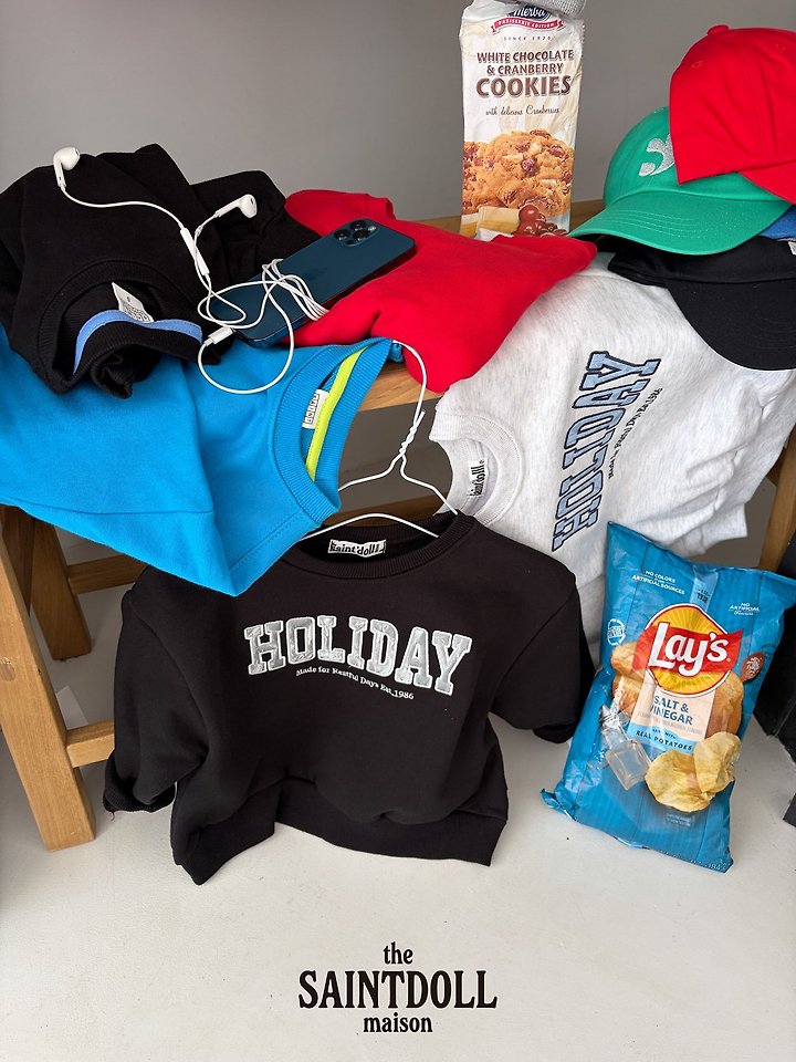 [PRE-ORDER] Holiday Sweatshirts (Mom Couple)