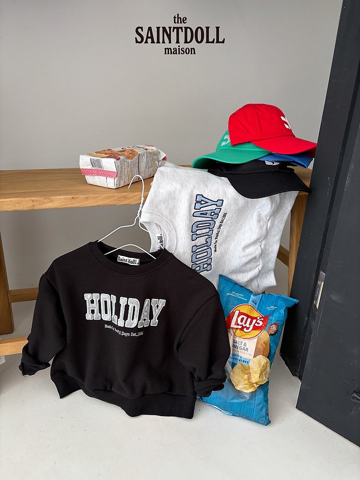 [PRE-ORDER] Holiday Sweatshirts (Mom Couple)
