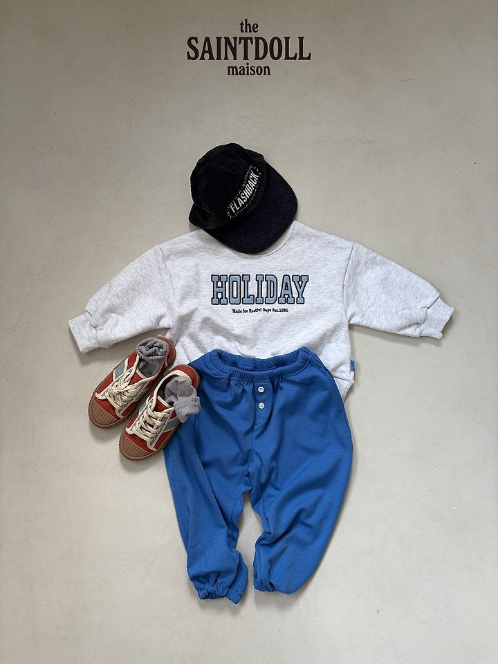 [PRE-ORDER] Holiday Sweatshirts (Mom Couple)