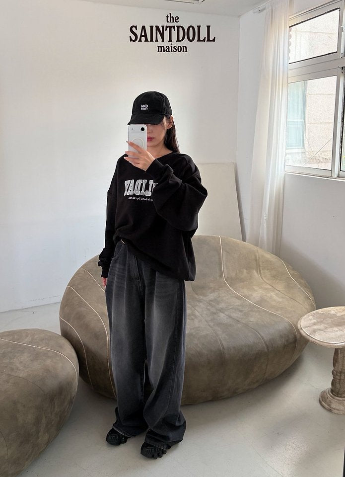 [PRE-ORDER] Holiday Sweatshirts (Mom Couple)