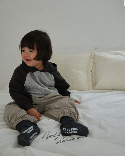 [PRE-ORDER] Normal Nylon Jogger