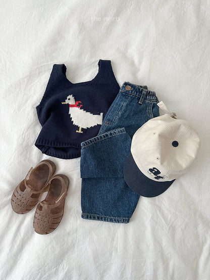 [PRE-ORDER] Duck Sweater Vest
