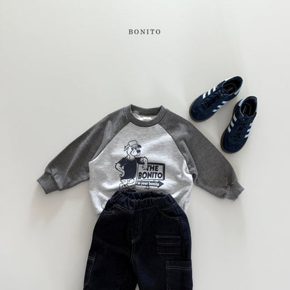 [PRE-ORDER] Wolf Raglan Sweatshirts