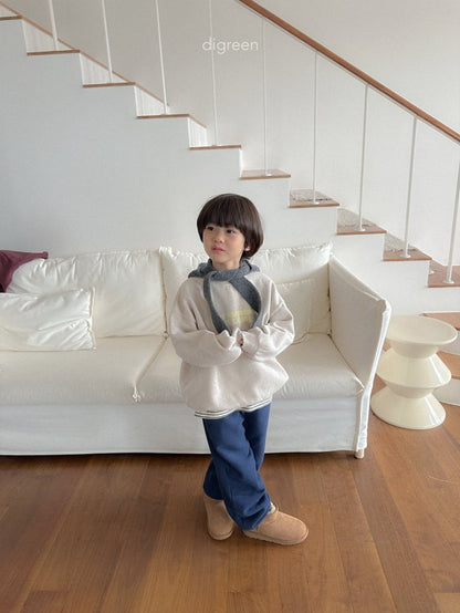 [PRE-ORDER] Letter Sweatshirts