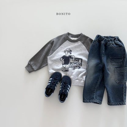 [PRE-ORDER] Wolf Raglan Sweatshirts