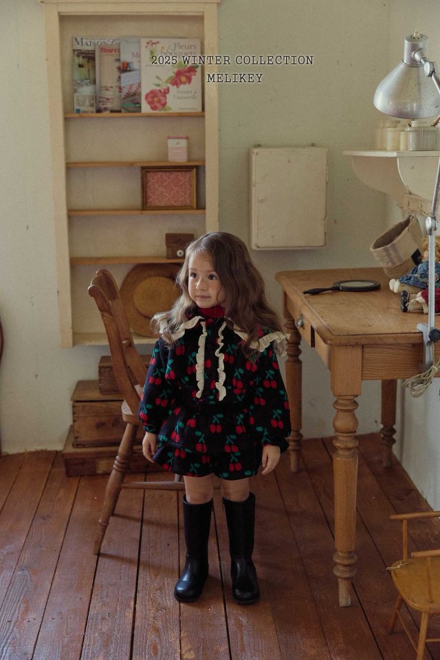 [PRE-ORDER] Cherry Frill Cardigan