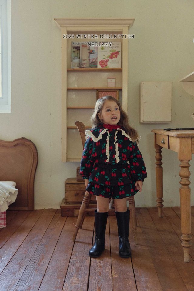 [PRE-ORDER] Cherry Frill Cardigan