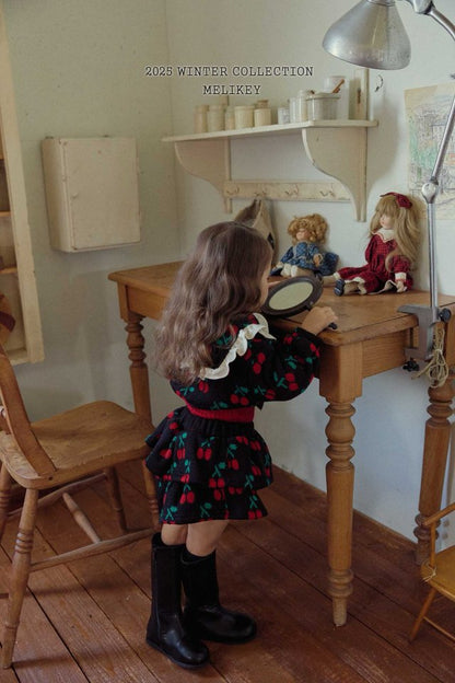 [PRE-ORDER] Cherry Frill Cardigan