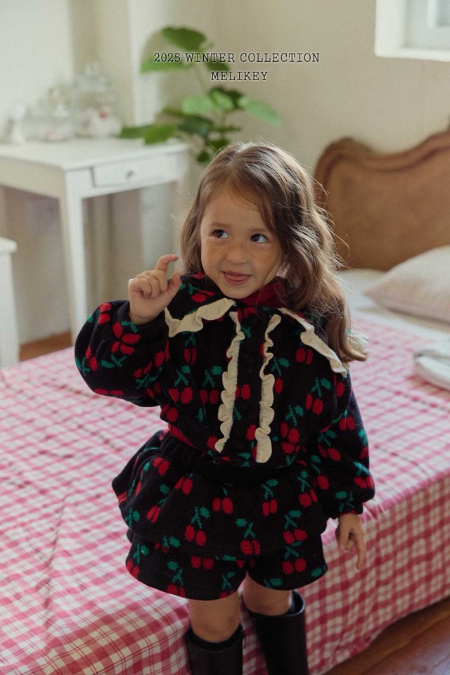 [PRE-ORDER] Cherry Frill Cardigan