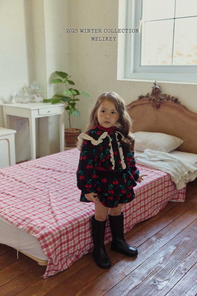 [PRE-ORDER] Cherry Frill Cardigan