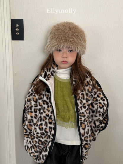 [PRE-ORDER] Snow Warmer Turtleneck T-Shirts