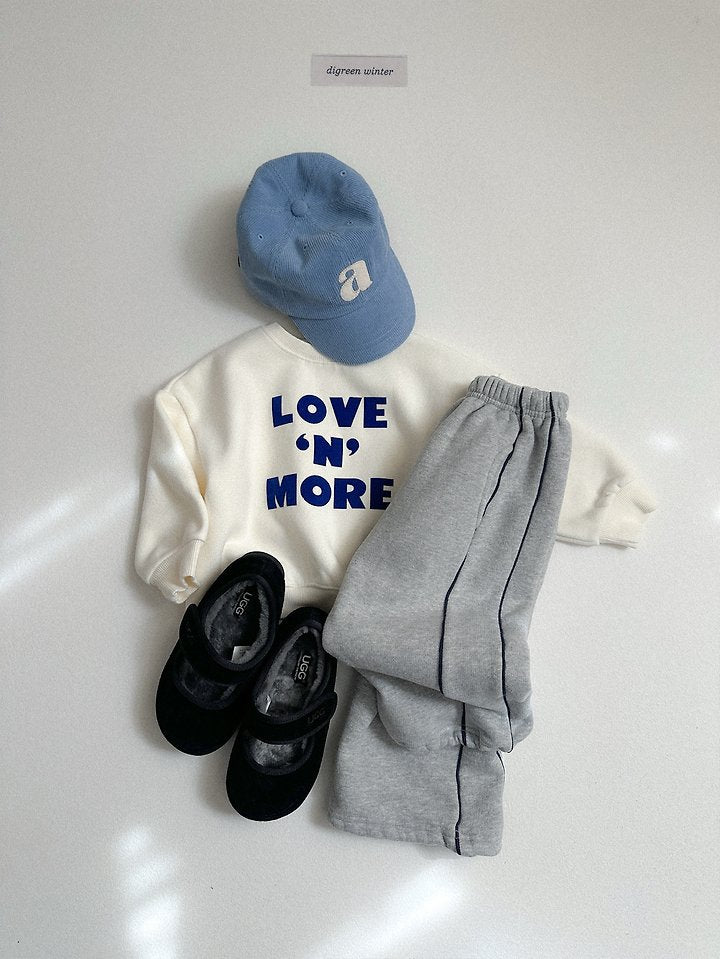 [PRE-ORDER] Love More Sweatshirts