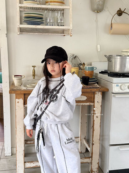 [PRE-ORDER] 86 Raglan Sweatshirts