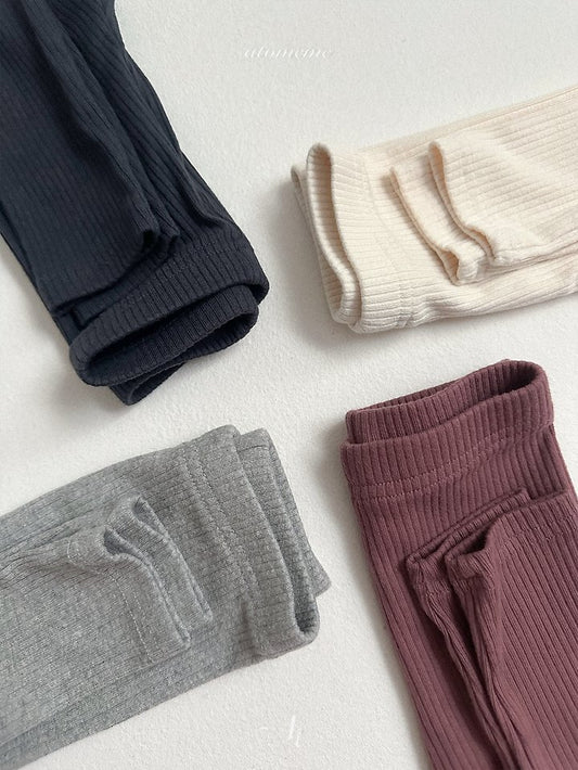 [PRE-ORDER] Milky Ribbed Leggings