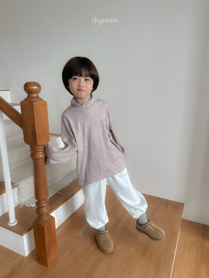 [PRE-ORDER] Loose Fit Turtleneck T-Shirts