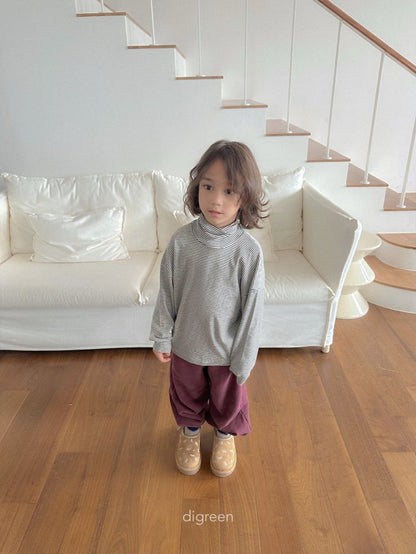 [PRE-ORDER] Loose Fit Turtleneck T-Shirts