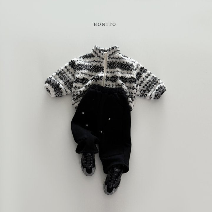 [PRE-ORDER] Snowflake Sherpa Jacket