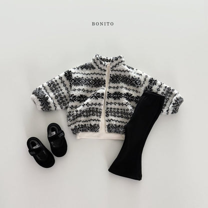 [PRE-ORDER] Snowflake Sherpa Jacket