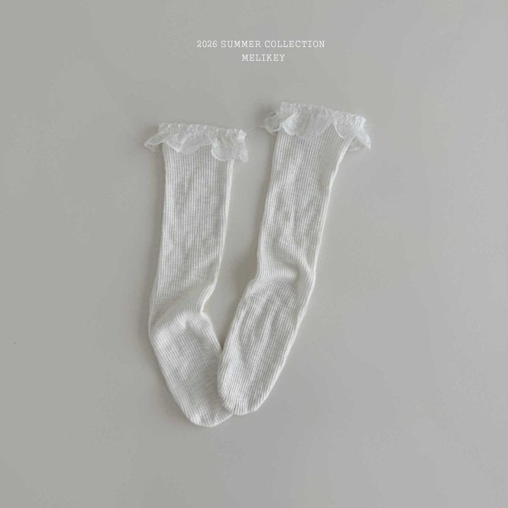 [PRE-ORDER] Elly Frill Knee Socks