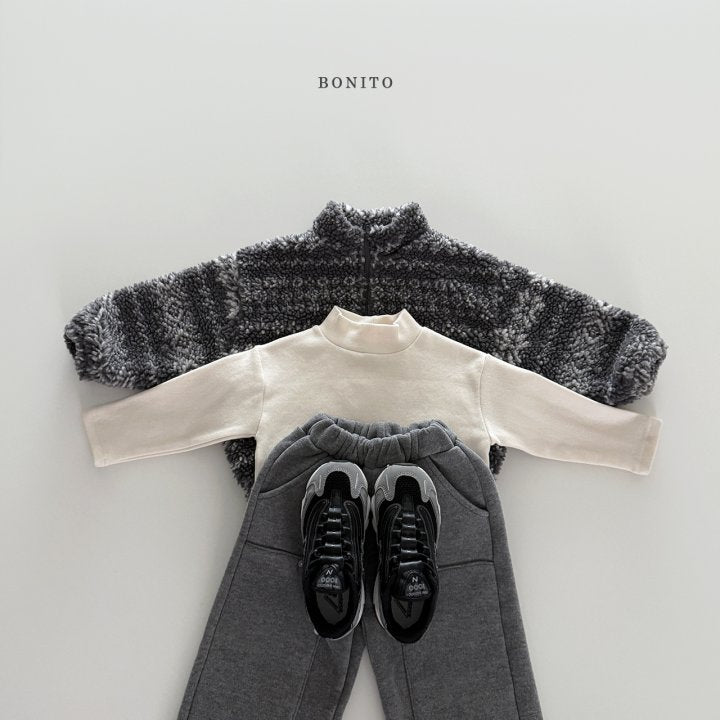 [PRE-ORDER] Snowflake Sherpa Jacket