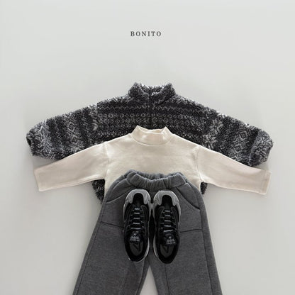 [PRE-ORDER] Snowflake Sherpa Jacket