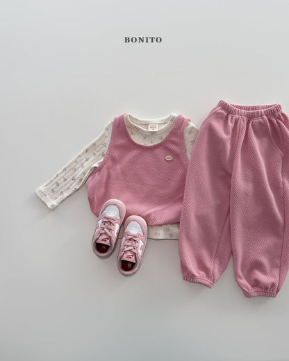 [PRE-ORDER] Eyelet T-Shirts