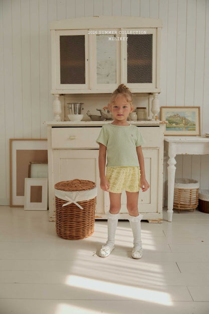 [PRE-ORDER] Elly Frill Knee Socks