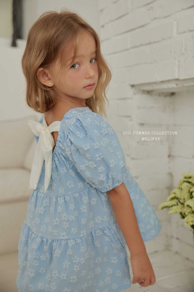 [PRE-ORDER] Shine Back Ribbon Dress