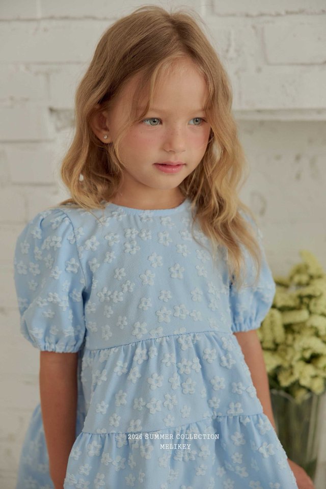 [PRE-ORDER] Shine Back Ribbon Dress