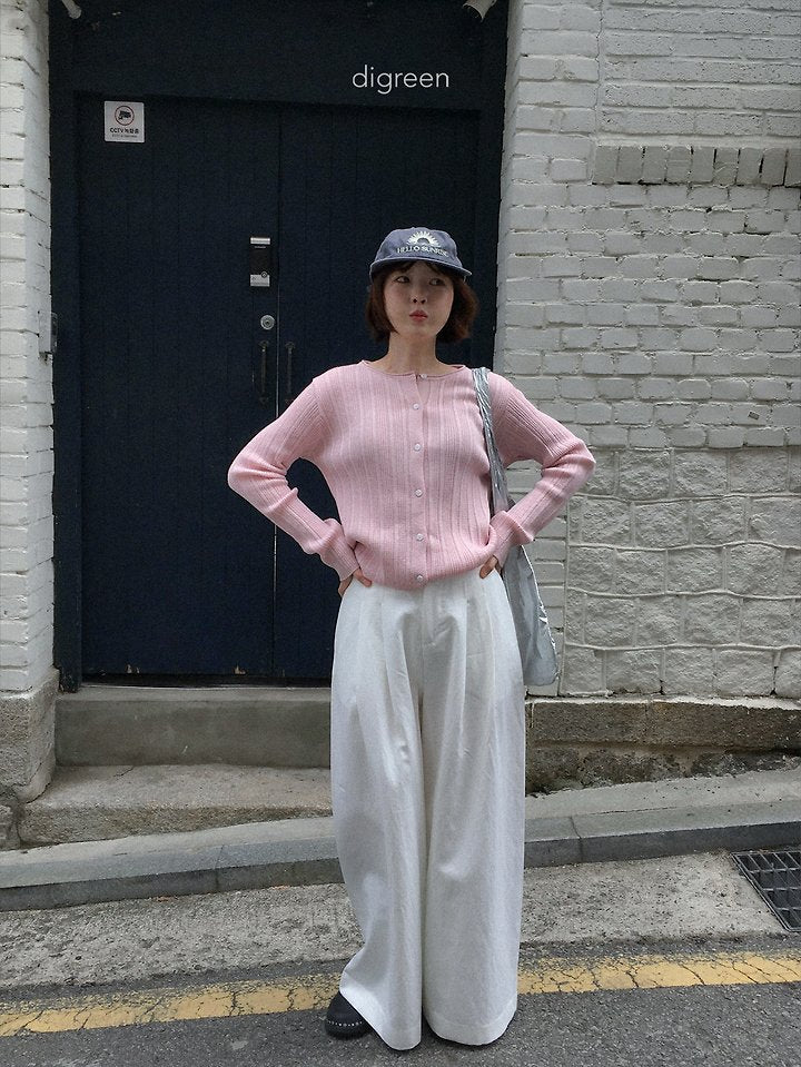 [PRE-ORDER] Wiggly Ribbed Cardigan (Mom Couple)
