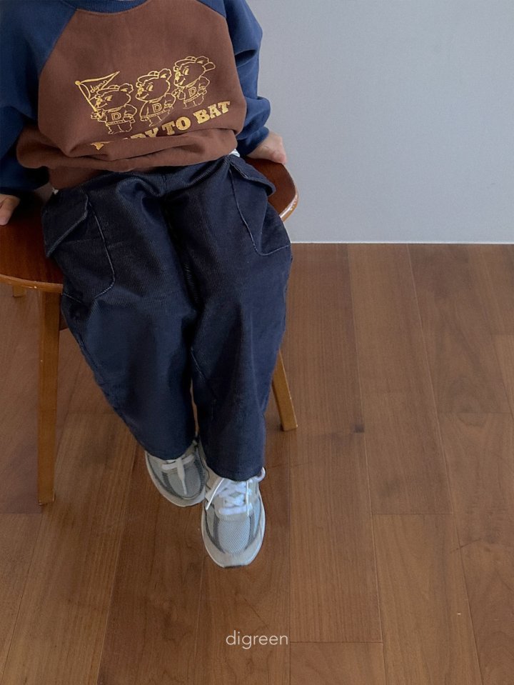 [PRE-ORDER] Bear Raglan Sweatshirts