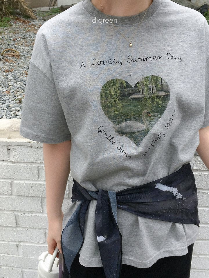 [PRE-ORDER] Pure Swan T-Shirts (Mom Couple)