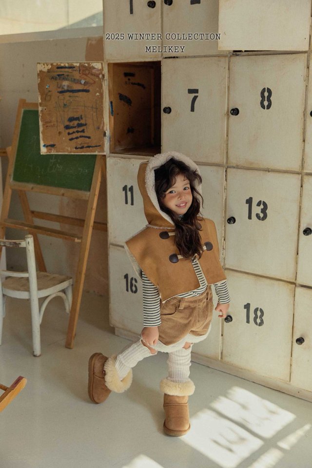 [PRE-ORDER] Heart Fur Shorts