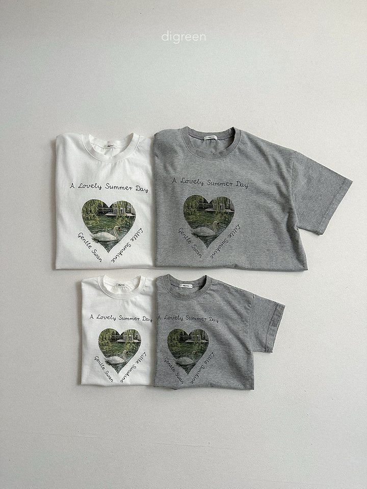 [PRE-ORDER] Pure Swan T-Shirts (Mom Couple)