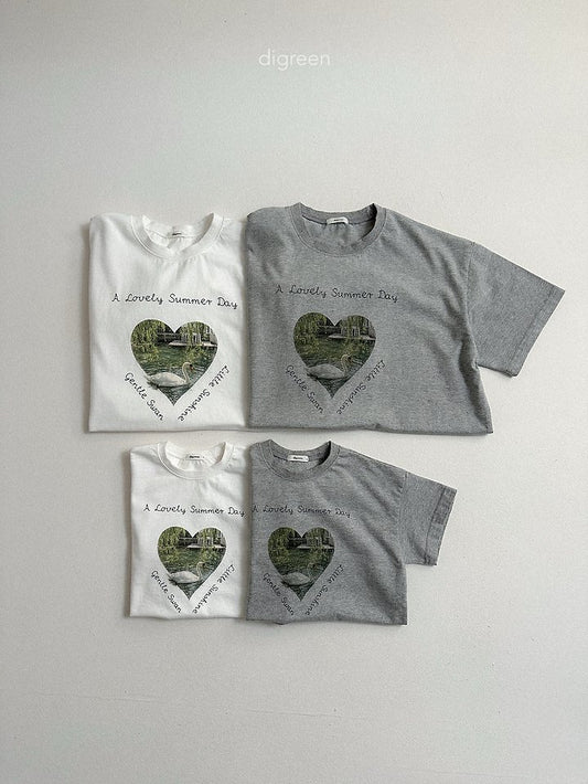[PRE-ORDER] Pure Swan T-Shirts (Mom Couple)