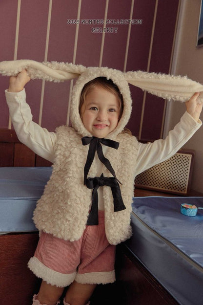 [PRE-ORDER] Heart Fur Shorts