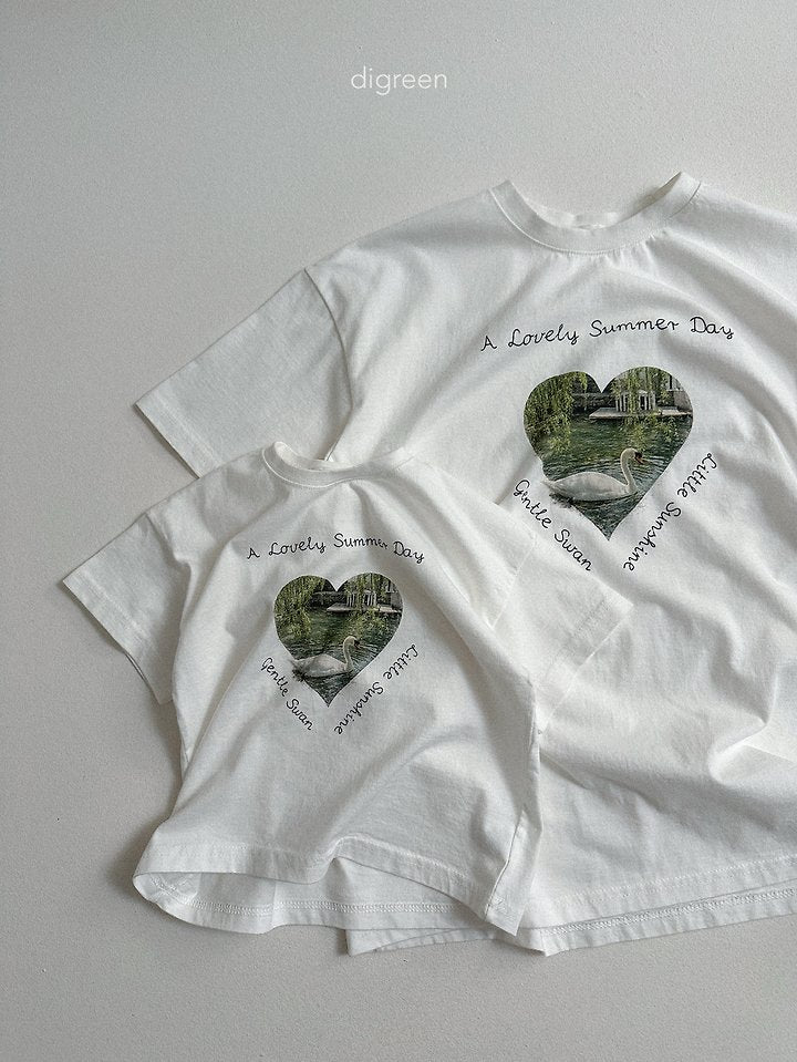 [PRE-ORDER] Pure Swan T-Shirts (Mom Couple)