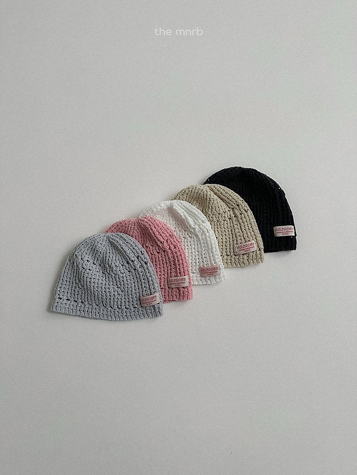 [PRE-ORDER] Robe Eyelet Beanie