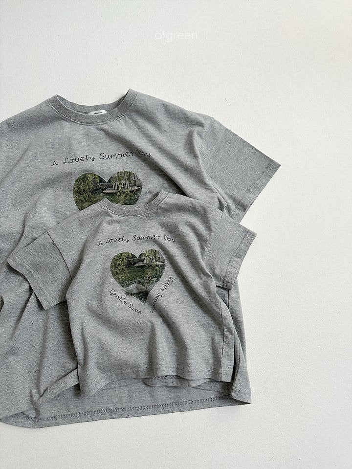 [PRE-ORDER] Pure Swan T-Shirts (Mom Couple)