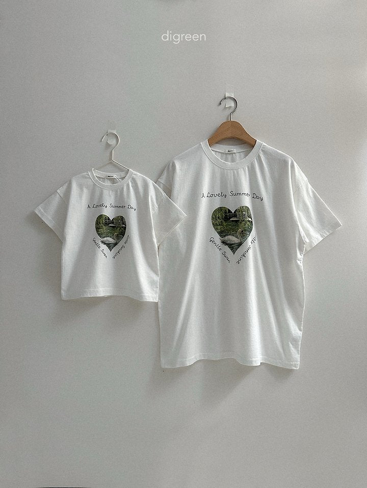 [PRE-ORDER] Pure Swan T-Shirts (Mom Couple)