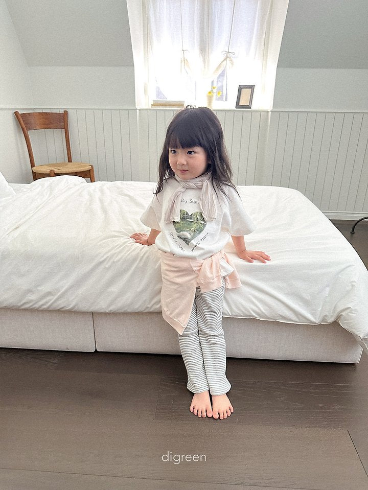[PRE-ORDER] Pure Swan T-Shirts (Mom Couple)